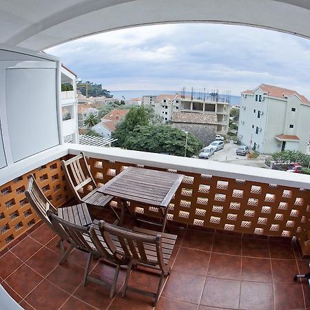 Apartments Mandarina Garden Petrovac Szoba fotó