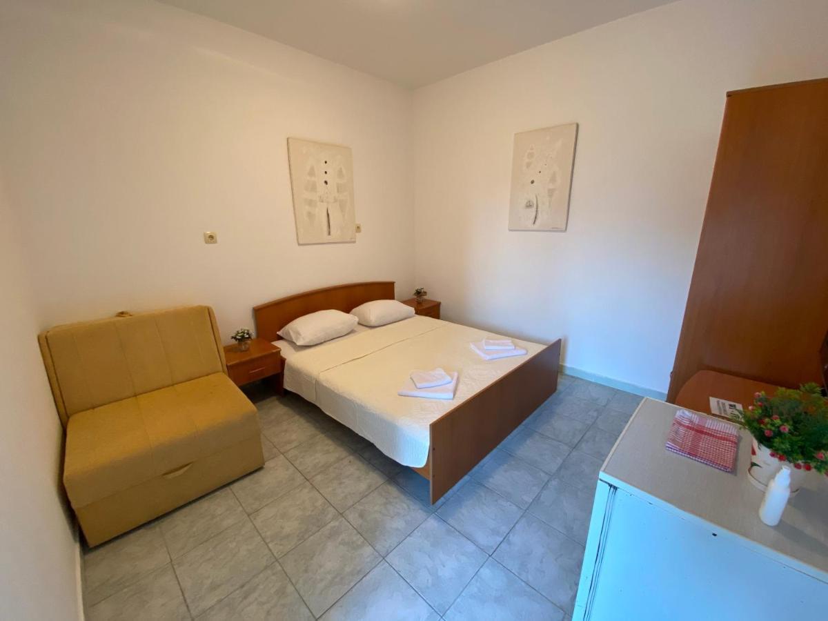 Apartments Mandarina Garden Petrovac Kültér fotó