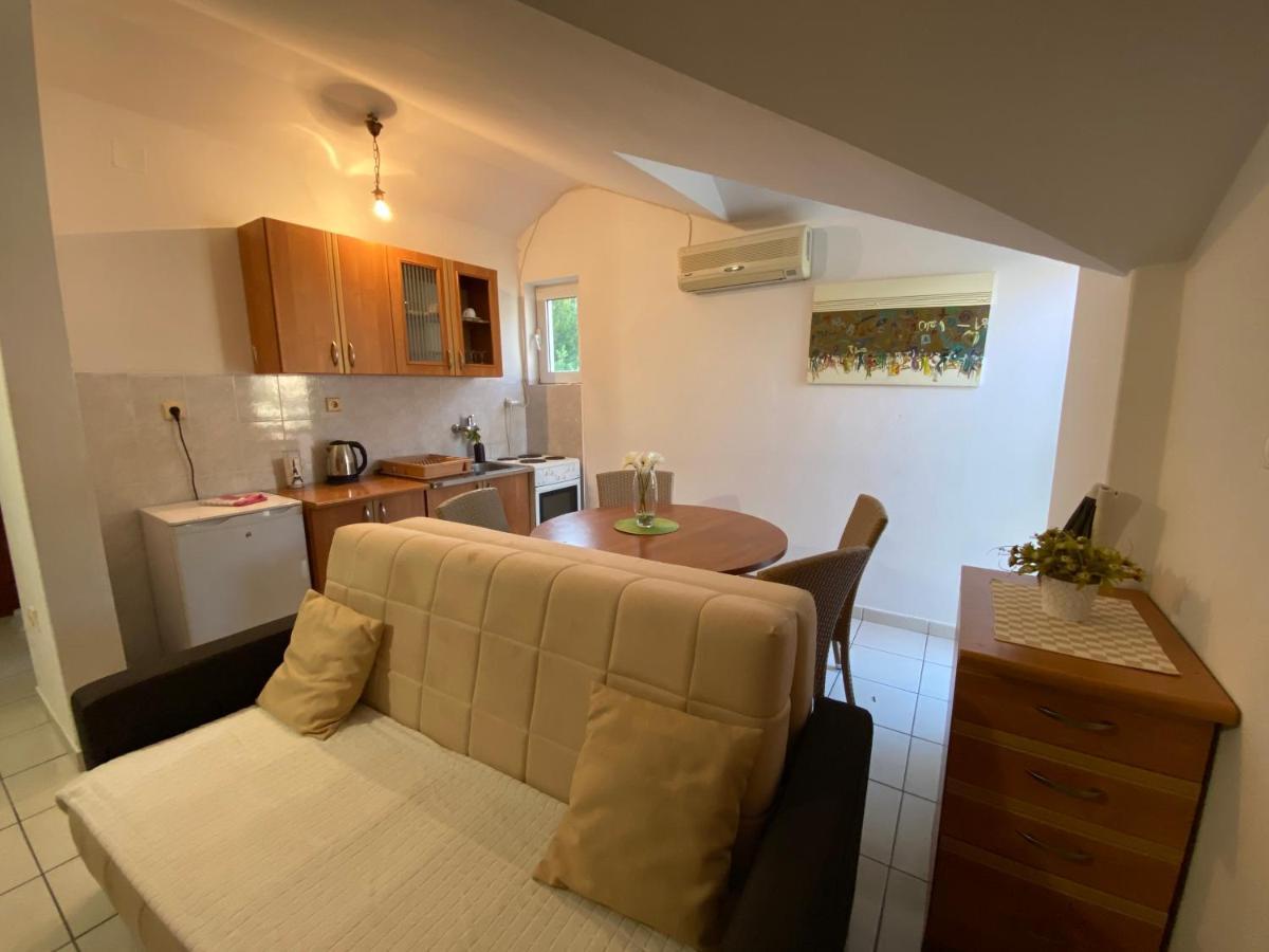 Apartments Mandarina Garden Petrovac Kültér fotó