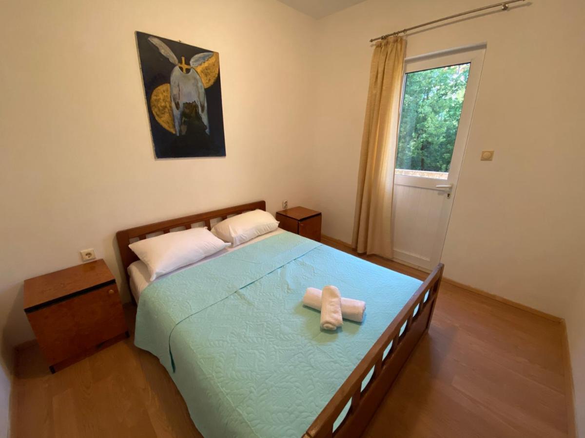 Apartments Mandarina Garden Petrovac Kültér fotó