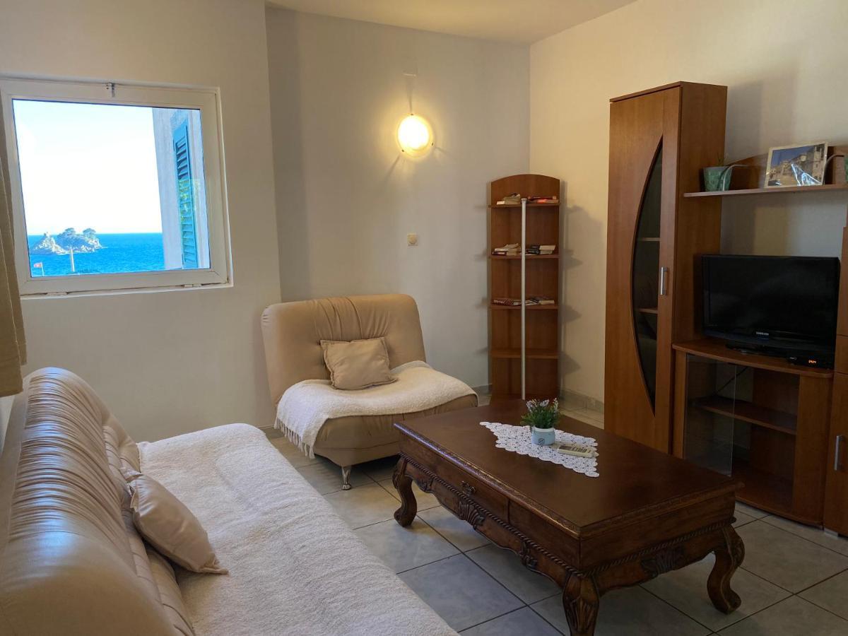 Apartments Mandarina Garden Petrovac Kültér fotó