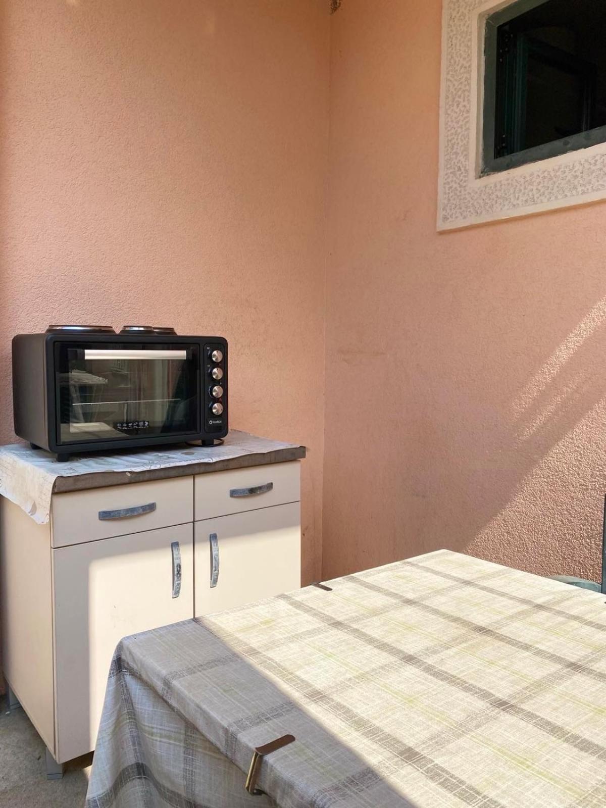 Apartments Mandarina Garden Petrovac Kültér fotó