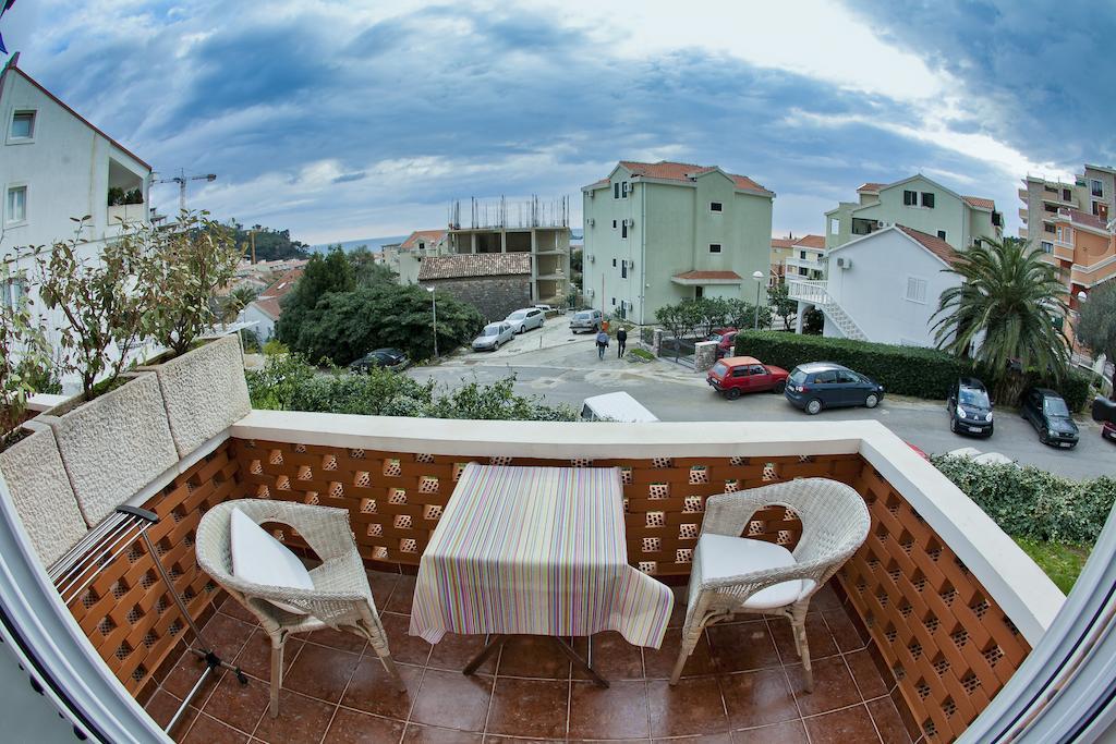 Apartments Mandarina Garden Petrovac Szoba fotó