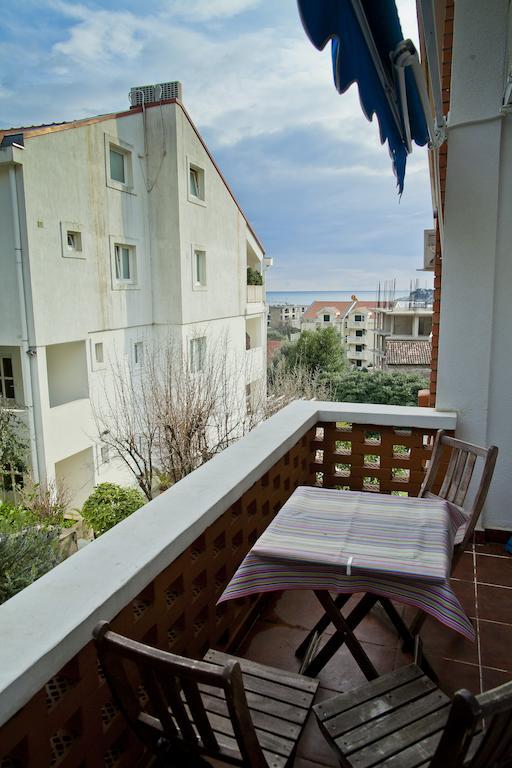Apartments Mandarina Garden Petrovac Szoba fotó
